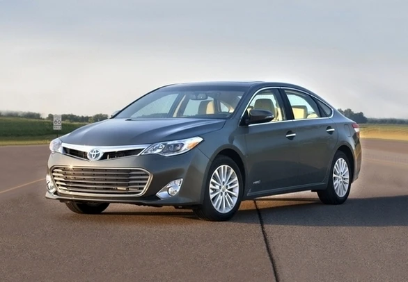 TOYOTA AVALON HYBRID 2014 PROBLEMI