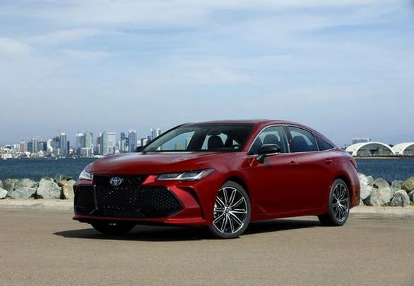 TOYOTA AVALON 2021 PROBLEMI