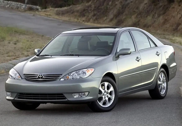 TOYOTA CAMRY 2004 PROBLEMI
