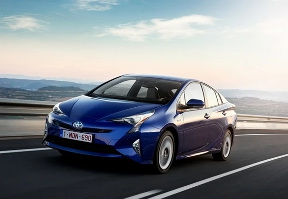 TOYOTA PRIUS 2015 PROBLEMI
