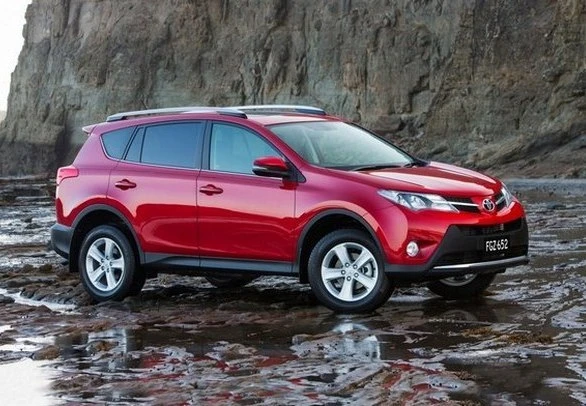 TOYOTA RAV4 2013 PROBLEMI